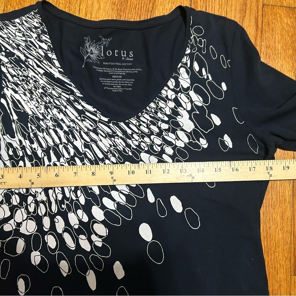 lotus By Soma Peruvian Pima Cotton V-neck Short Sleeve Woman’s Tee Medium - Picture 5 of 7